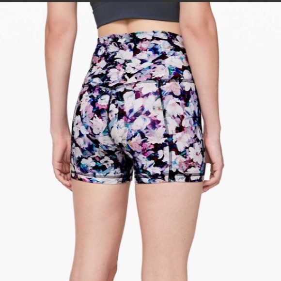 Lululemon Align Short *4"
Utopia Multi - Picture 4 of 6